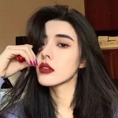 他夏天住在楼下